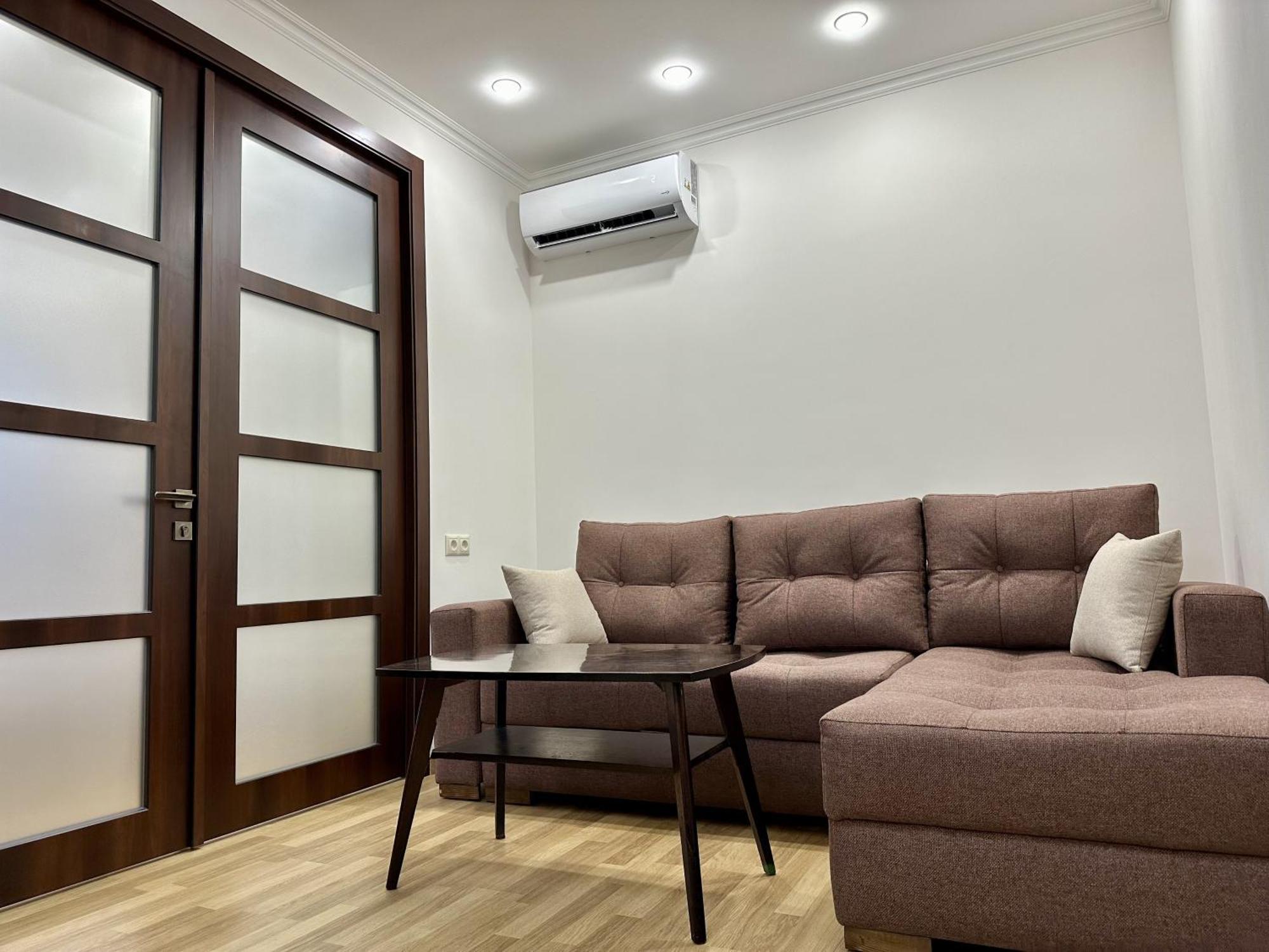 Newly-renovated Comfortable Next To Metro Station * Yerevan